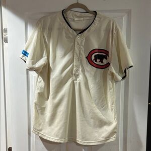Cream Cubs jersey Sz XL Baseball Style Men’s Shirt